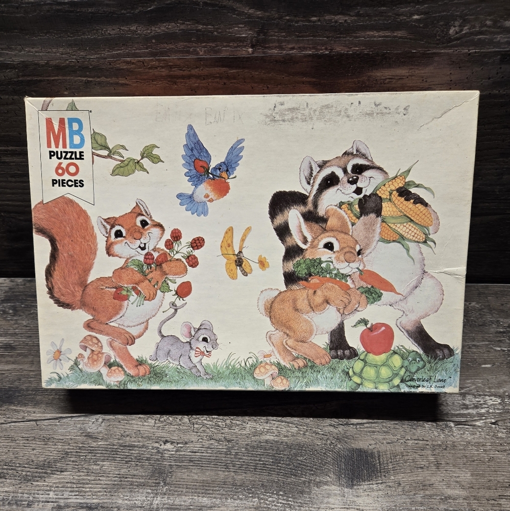 Cloverleaf Land Series 60 pieces puzzle by Milton Bradley 16" x 11" ages 4 to 8